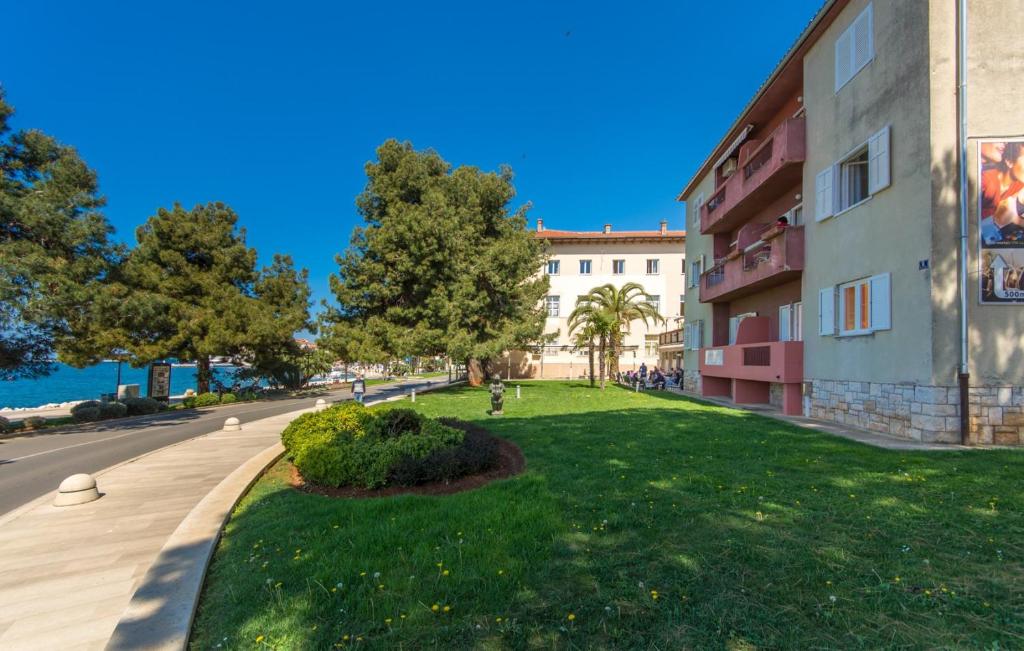 Budynek, w którym mieści się apartament