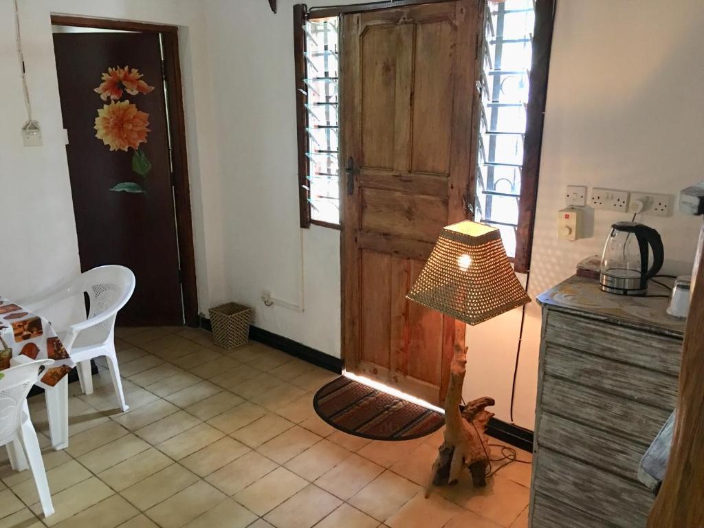 Kuchyň nebo kuchyňský kout v ubytování Tradewinds Lodge