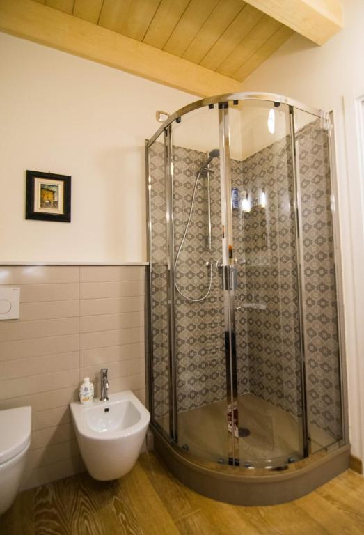 A bathroom at Il Piccolo Giglio
