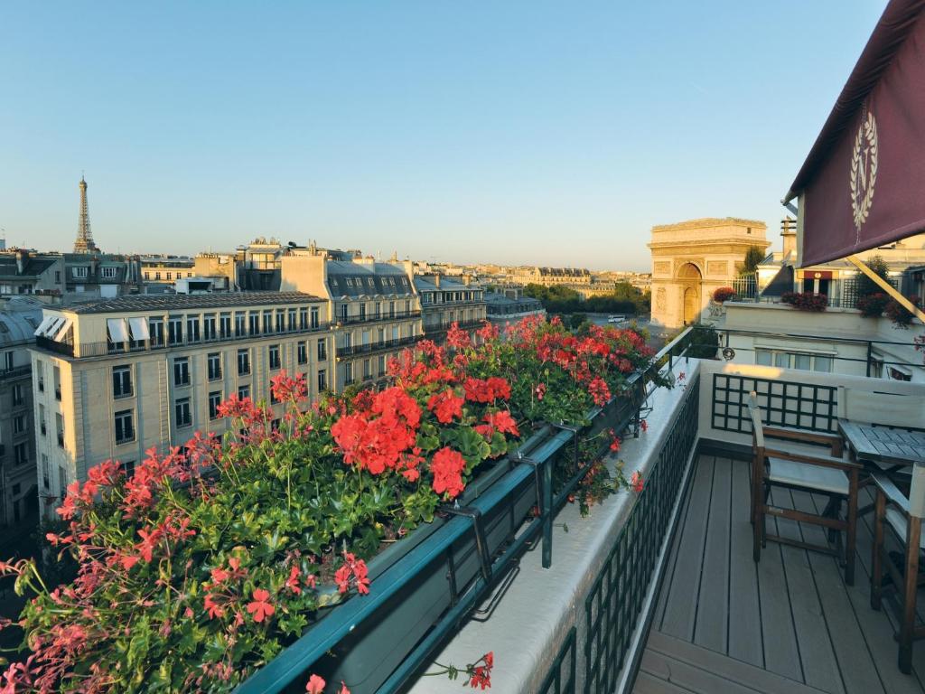 Hôtel Napoleon Paris - Resim 42