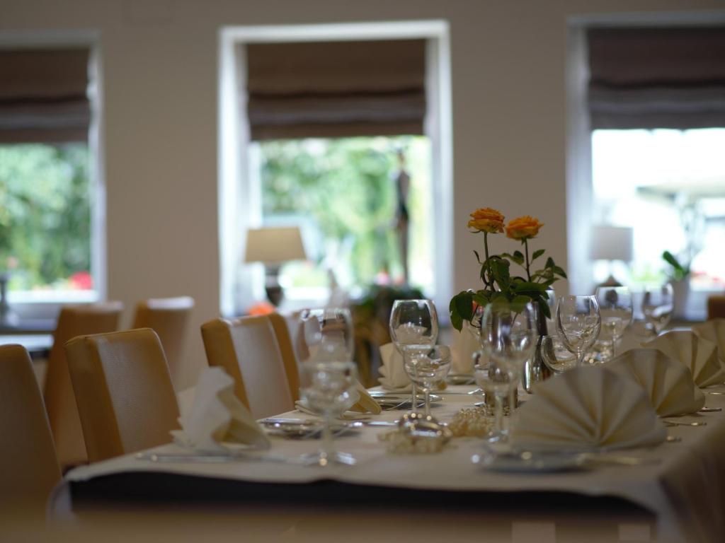 Fotografie z fotogalerie ubytování Hotel Restaurant Jägerhof v destinaci Düren - Eifel