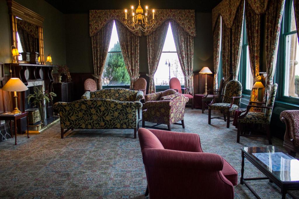Posezení v ubytování The Ballachulish Hotel