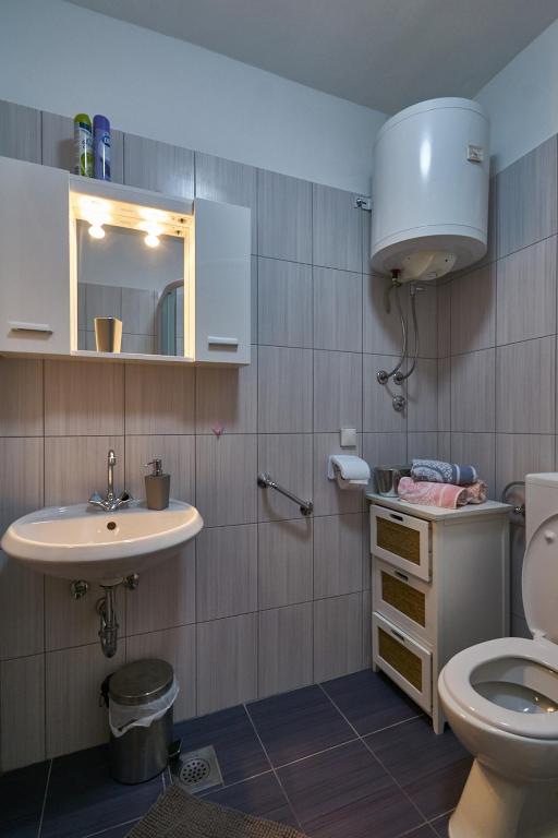 Kúpeľňa v ubytovaní Apartment Visic's place