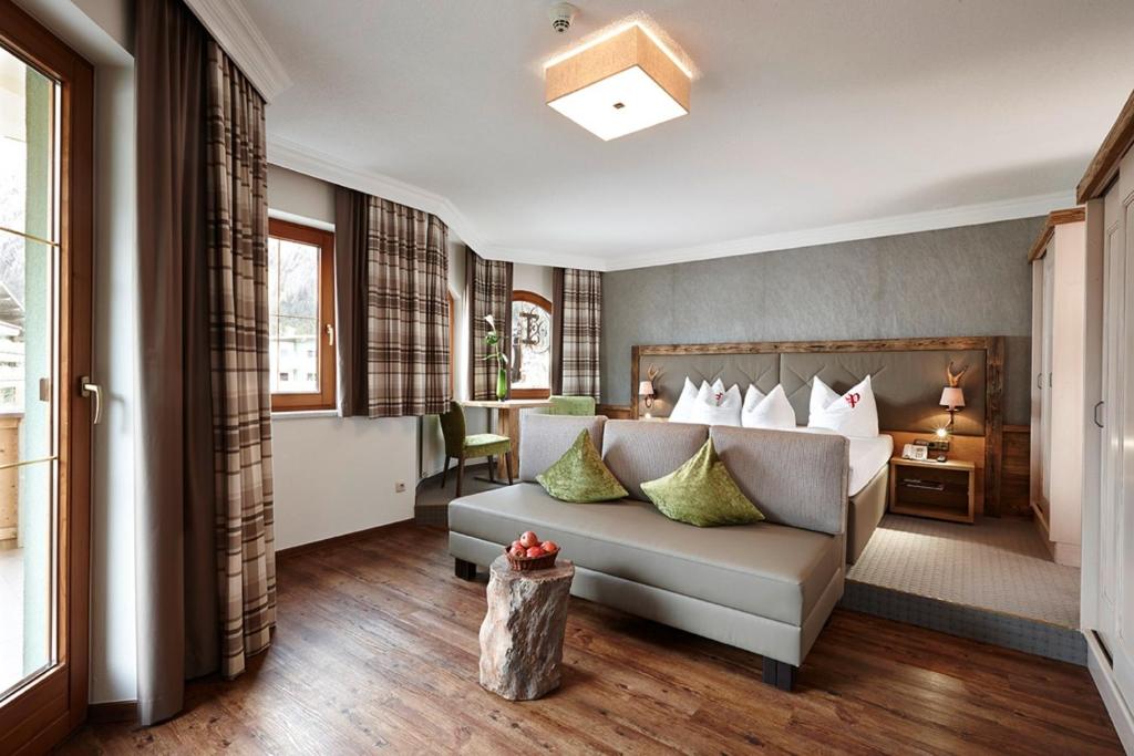 Posedenie v ubytovaní Hotel Gasthof Perauer