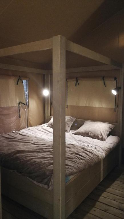 Postel nebo postele na pokoji v ubytování Camping Colombres