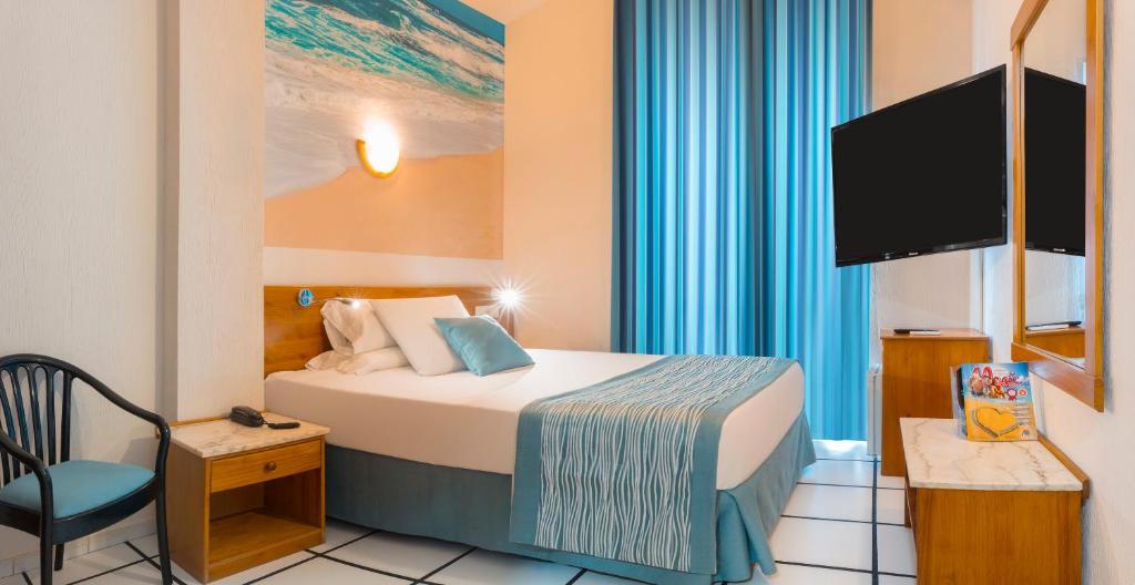 
Small Double Room (2 Adults)
