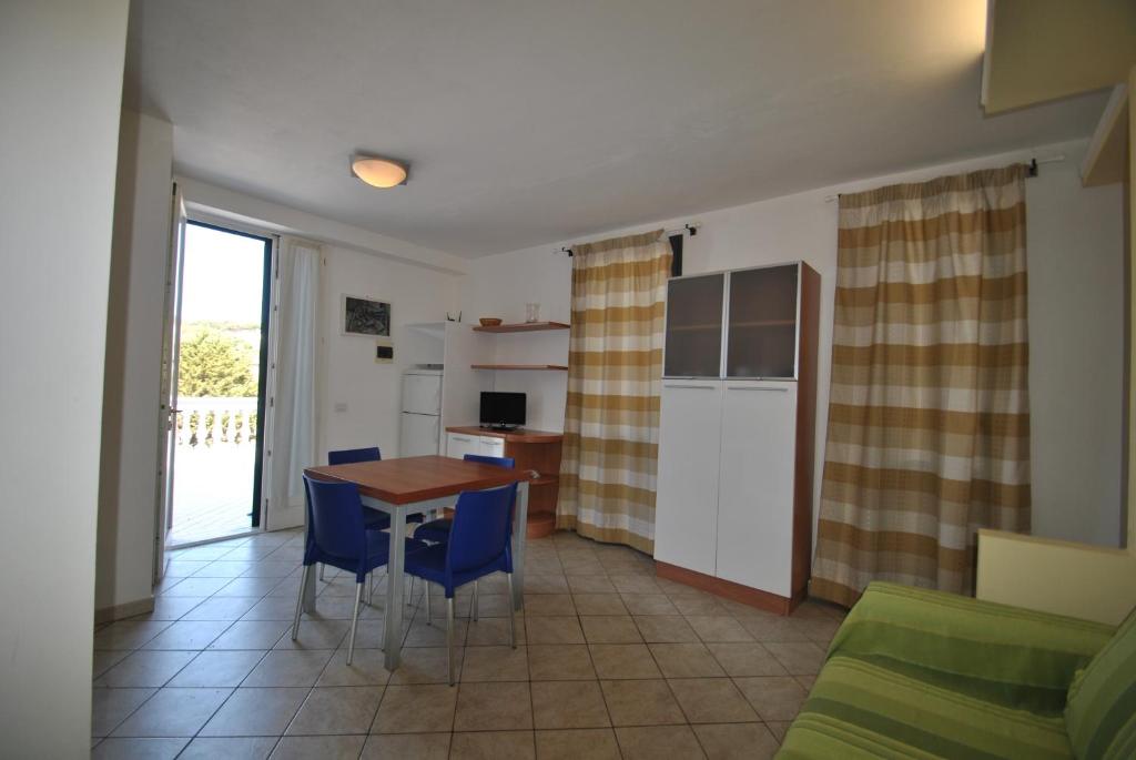 A kitchen or kitchenette at Villa Fiorella