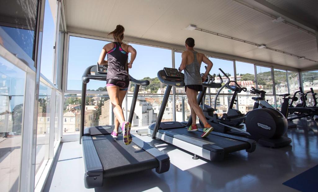 Fitness centrum a/nebo fitness zařízení v ubytování Dynamic Hotels Caldetes Barcelona