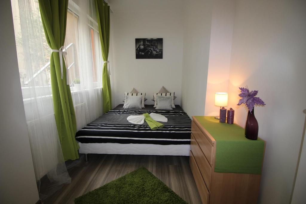 Smart City Prague Apartment - Apartment - Ground Floor