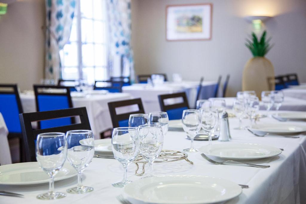 Restaurace v ubytování Hôtel Aneto