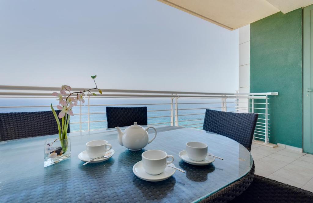 Seafront Apartment Sliema - Three Bedroom Seafront Apartment