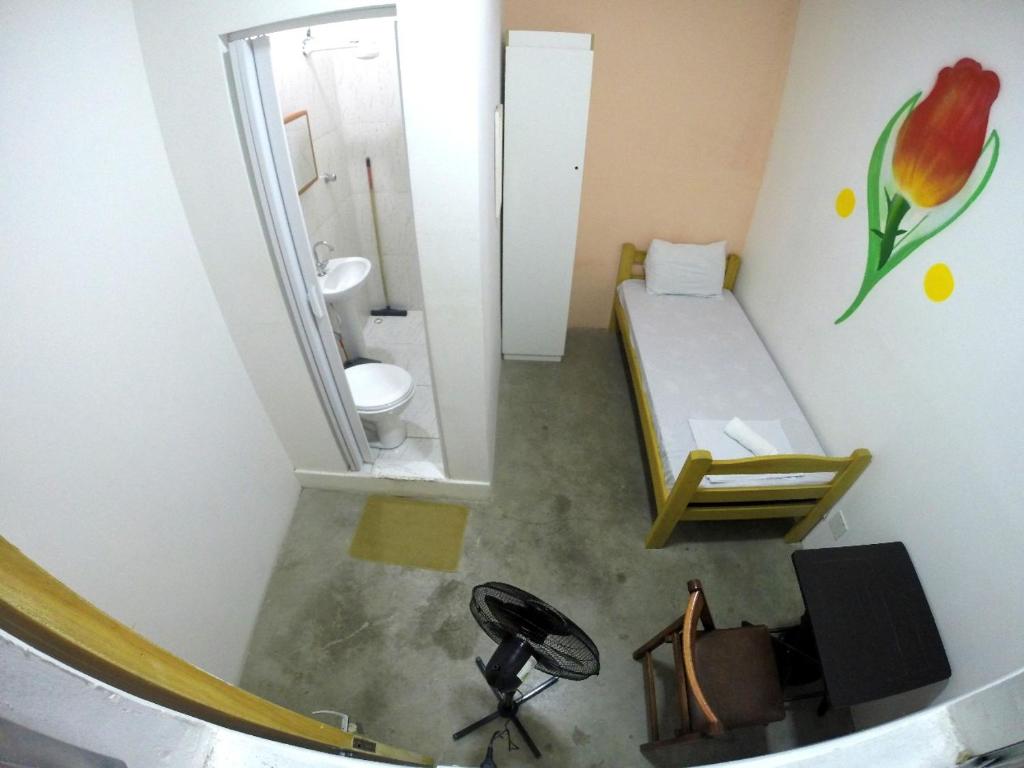  Balcony Hostel Hotel