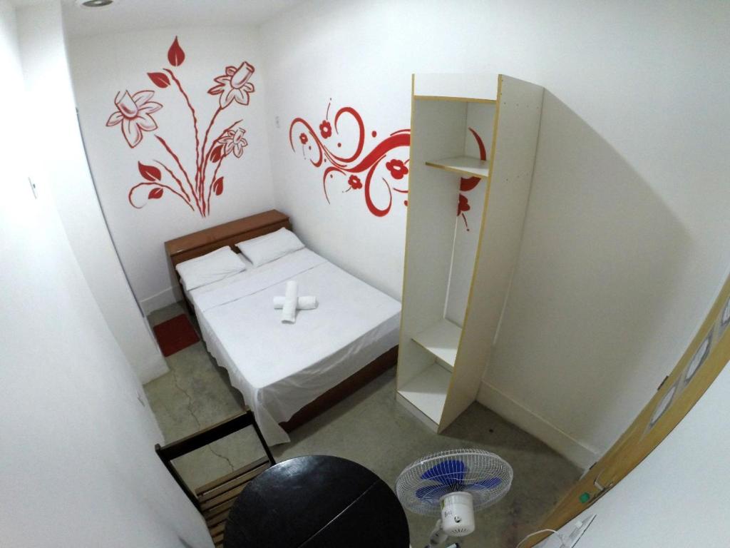  Balcony Hostel Hotel