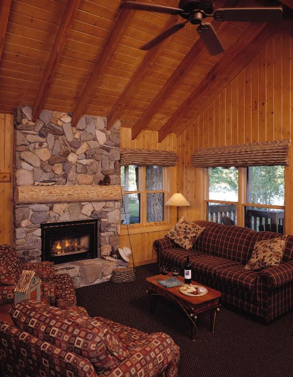 Posezení v ubytování Sun Mountain Lodge