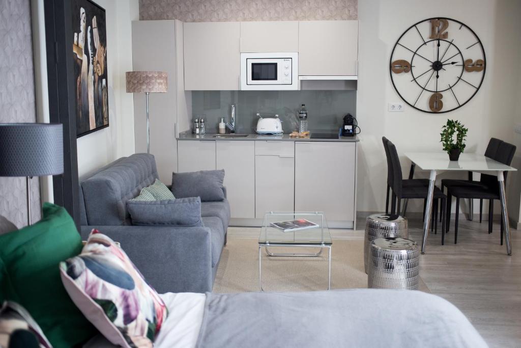 Kuchyňa alebo kuchynka v ubytovaní Apartamentos Soho Boutique Museo