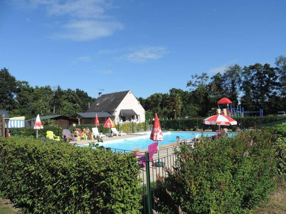 Bazén v ubytování camping Le Kermadec nebo v jeho okolí