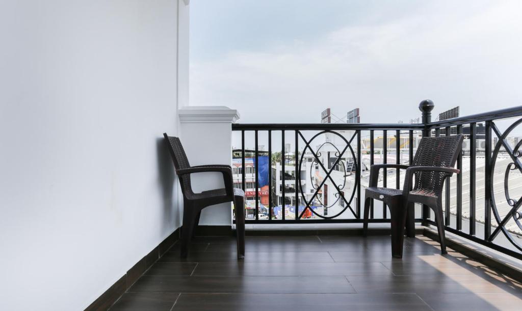 Balkón nebo terasa v ubytování Hotel Crown Suites