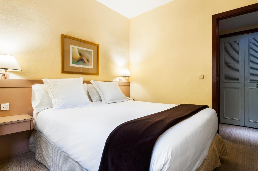 Espahotel Plaza Basílica - Resim 11