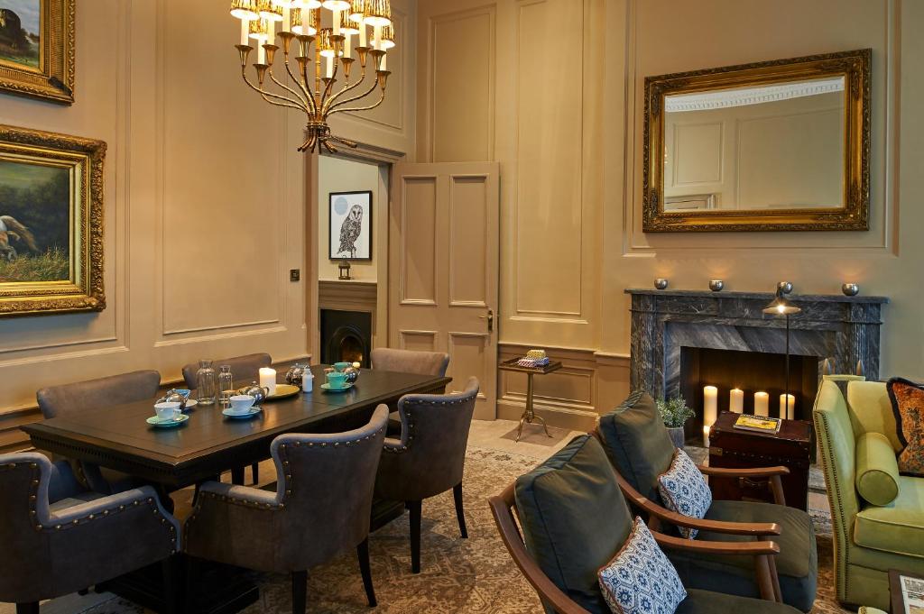 Kimpton Charlotte Square by IHG - Resim 36