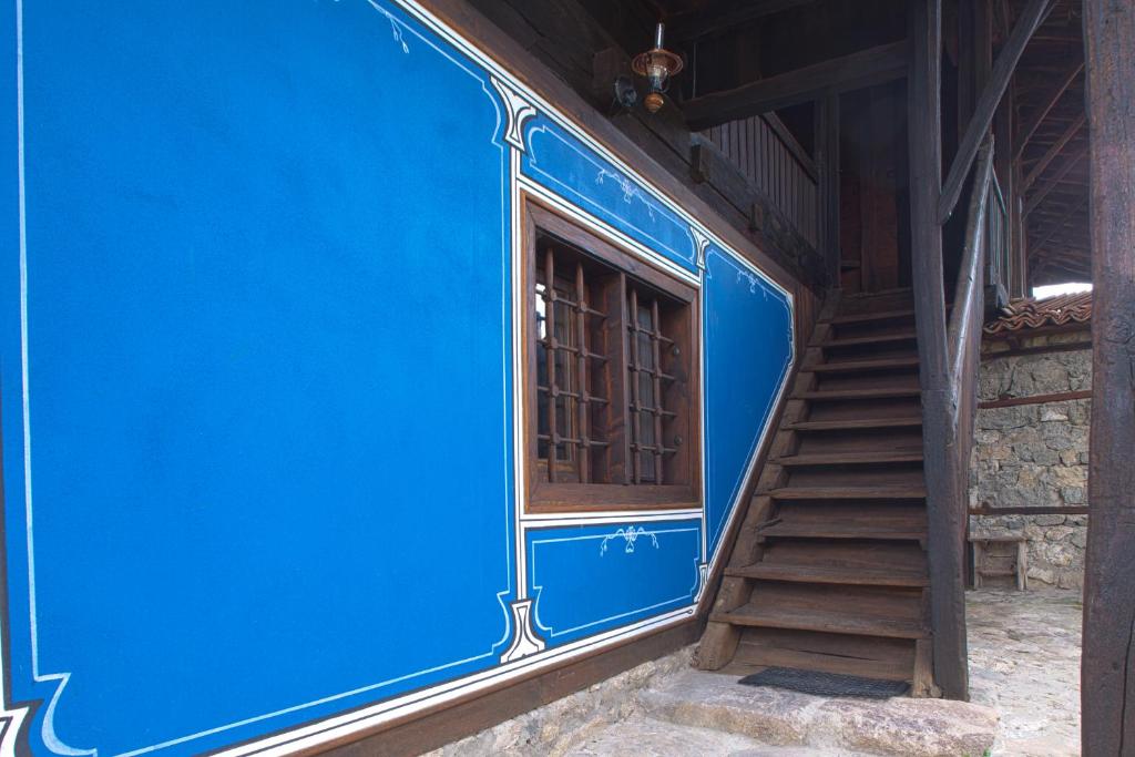 Fotografie z fotogalerie ubytování ЧОЛАКОВАТА КЪЩА v destinaci Koprivštica