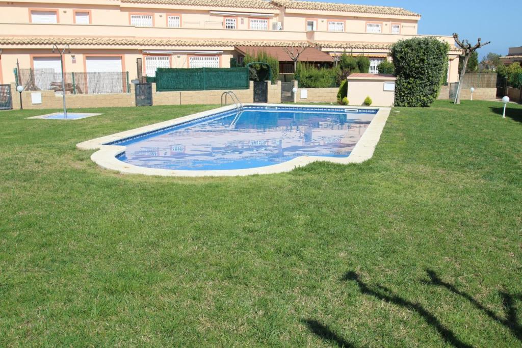 Swimmingpoolen hos eller tæt på Casa Chiqui