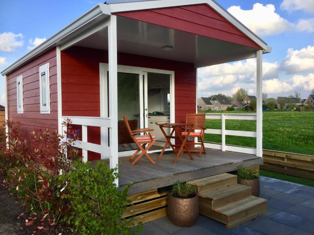 O grădină în afara Friesland-cottage
