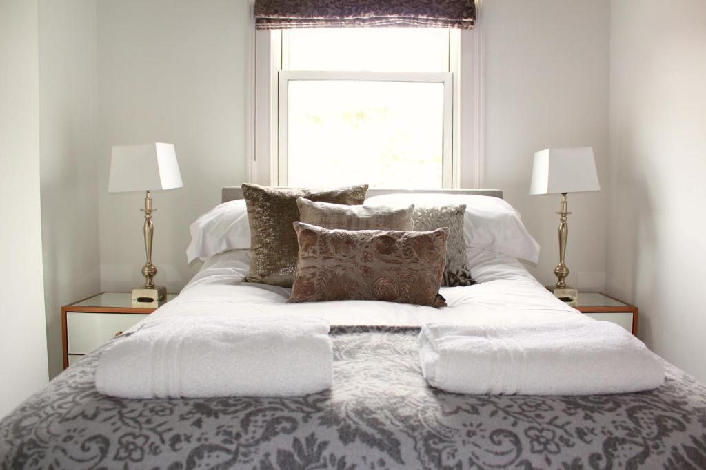 Central Bath House Group Accommodation