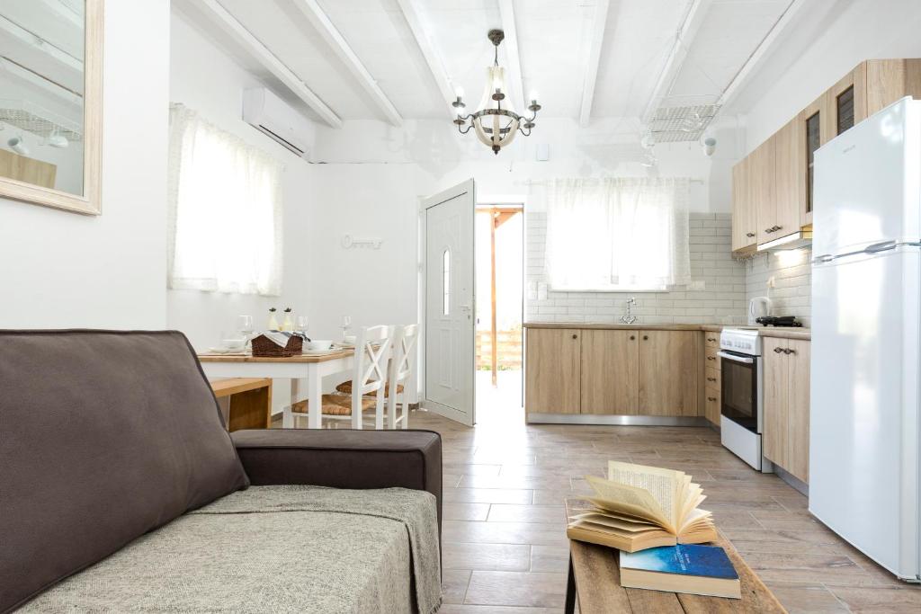 Kuchyň nebo kuchyňský kout v ubytování EvaEle Luxury Apartments