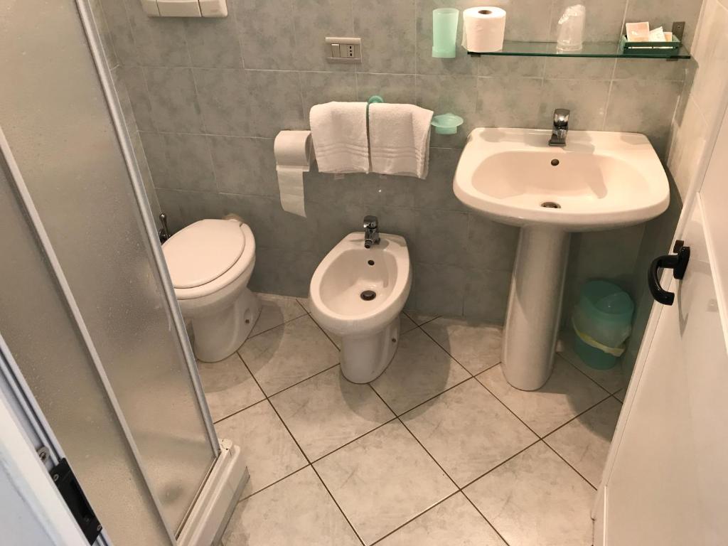 Koupelna v ubytování Hotel B&B Rispescia Grosseto
