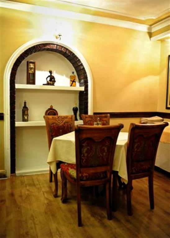 Gambar di galeri bagi Hotel Evropa di Podgorica