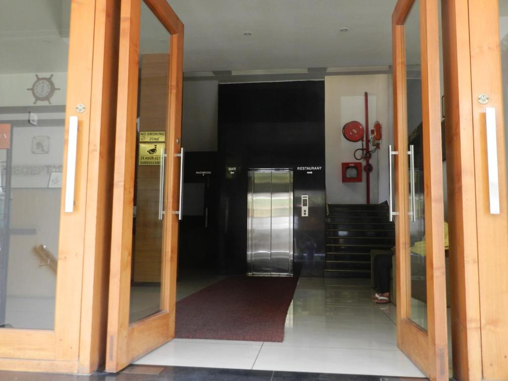Fotografie z fotogalerie ubytování Hotel K Square v destinaci Kolhápur