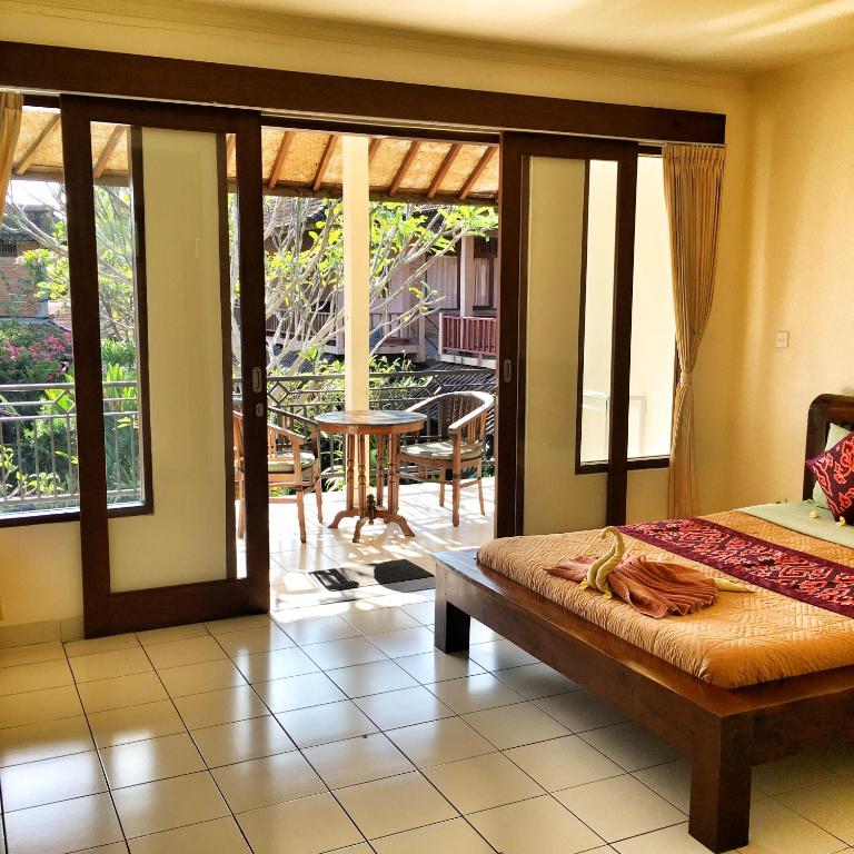 Merthayasa Bungalows - Deluxe Double Room