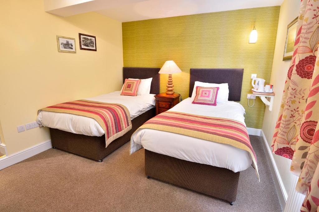 The George Hotel - Superior Twin Room