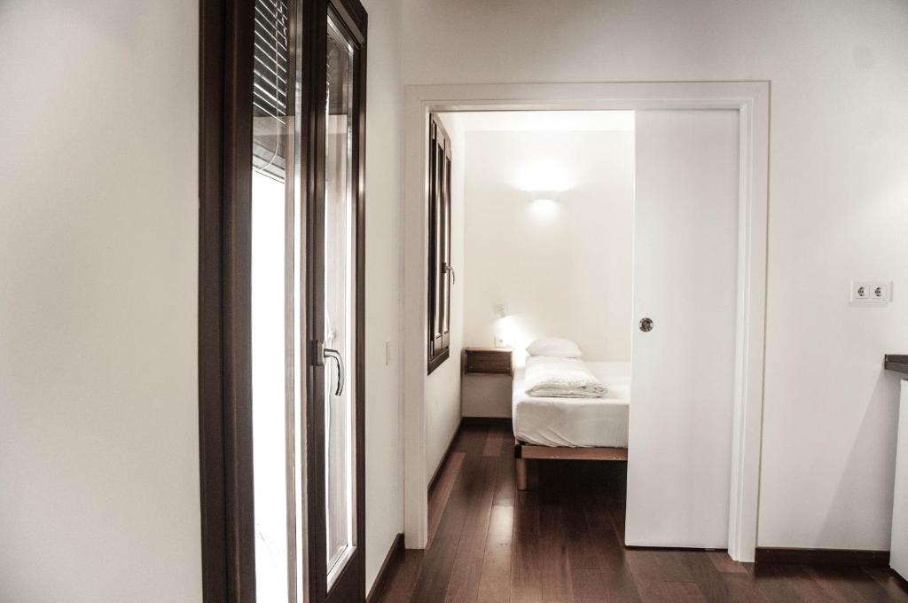 Postel nebo postele na pokoji v ubytování Barcelona Beach Apartments