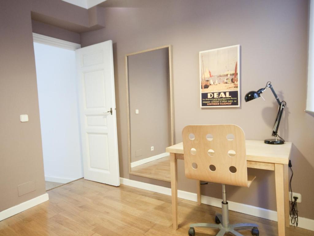 Kép Precioso apartamento en la latina palacio real szállásáról Madridban a galériában