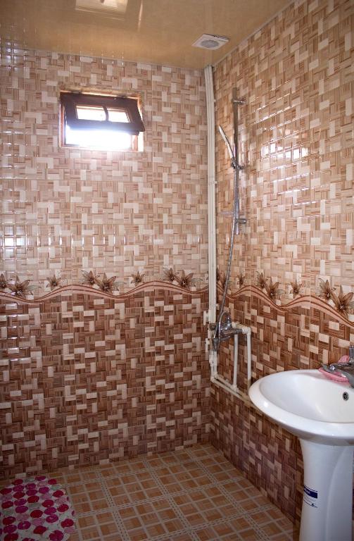 Tatev Shinuhayr Hotel' - Deluxe Double Room With Bath