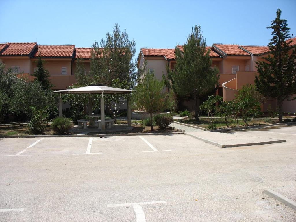 Fotografie z fotogalerie ubytování Exclusive Apartment Croatia Sun and Sea View - Garden and Free Parking - Zrce v Novalji