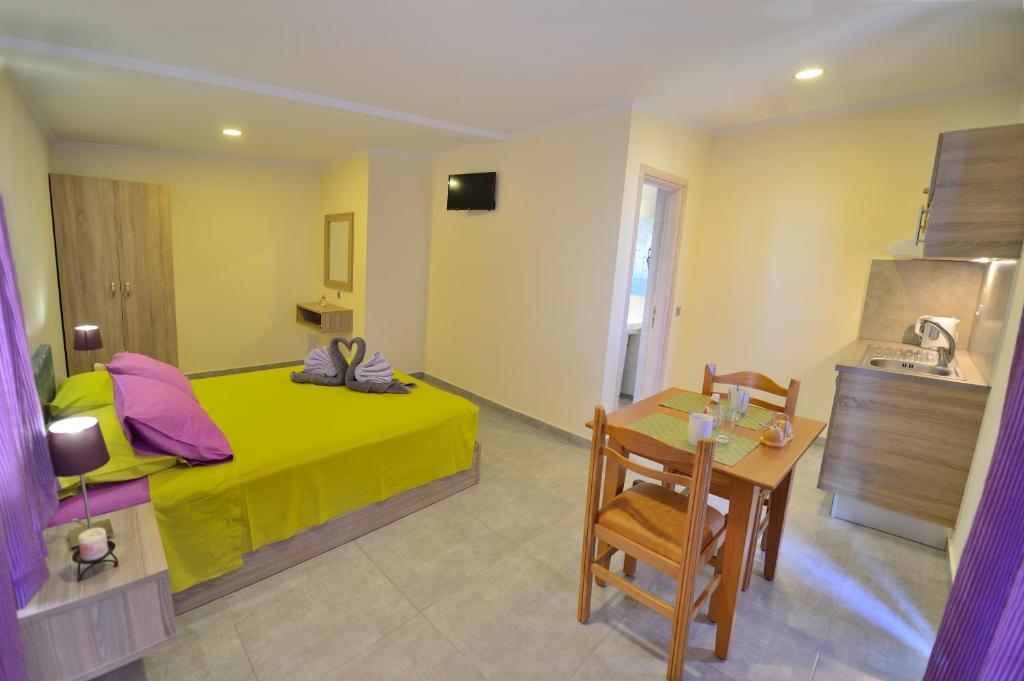 Callista sea view or garden - 9