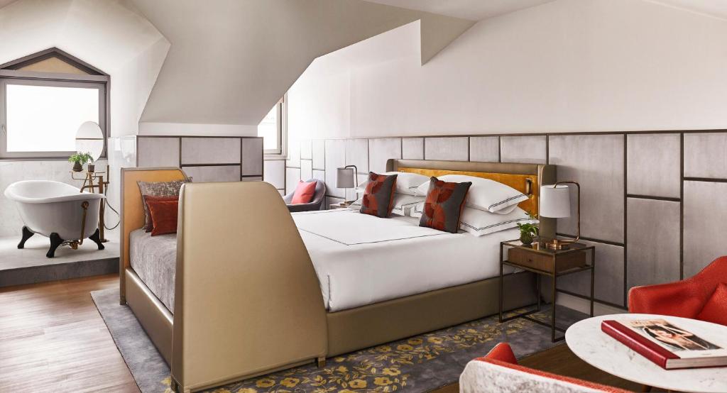 Gran Hotel Inglés - The Leading Hotels of the World, Madrid ...