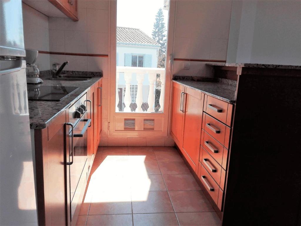 Kuchyň nebo kuchyňský kout v ubytování Apartamentos Concha del Mar