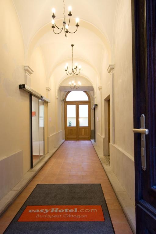 easyHotel Budapest Oktogon - Resim 37