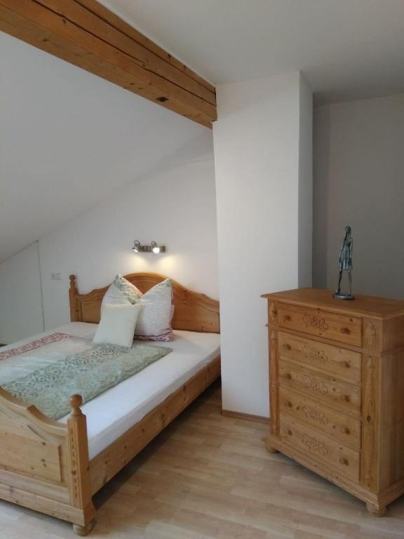 Postel nebo postele na pokoji v ubytování Ossiachersee Apartments