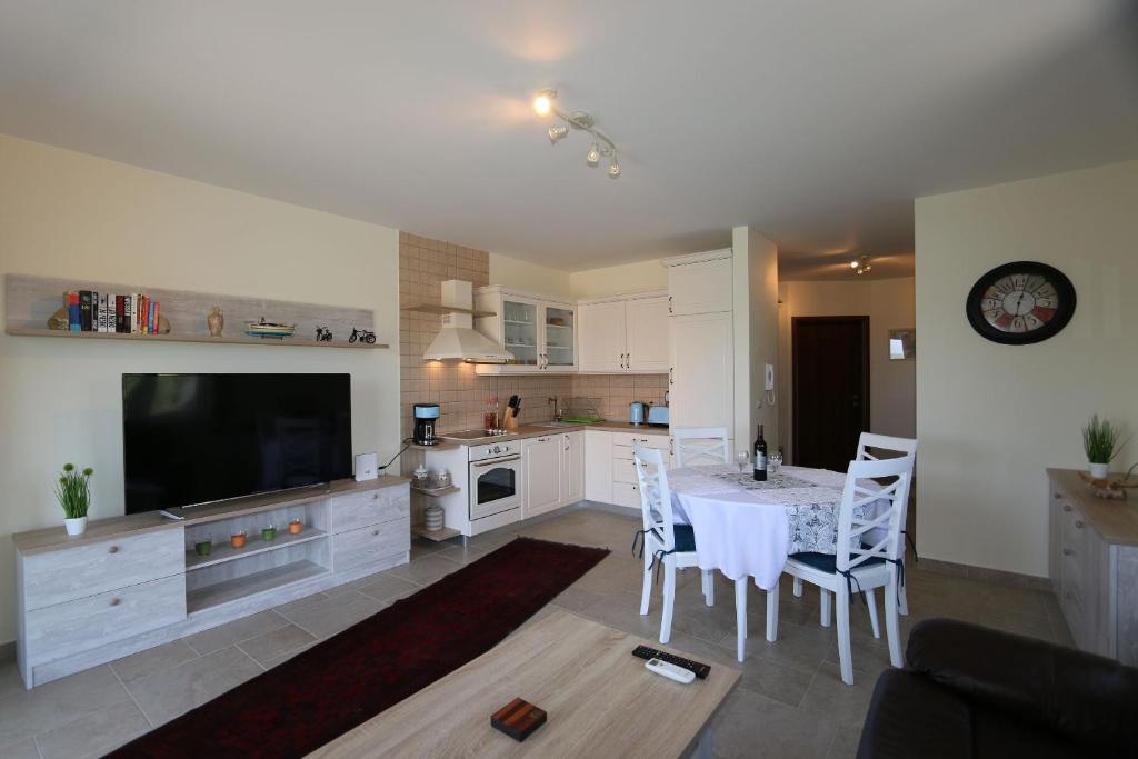 Kuchyň nebo kuchyňský kout v ubytování Apartment Soline Cove