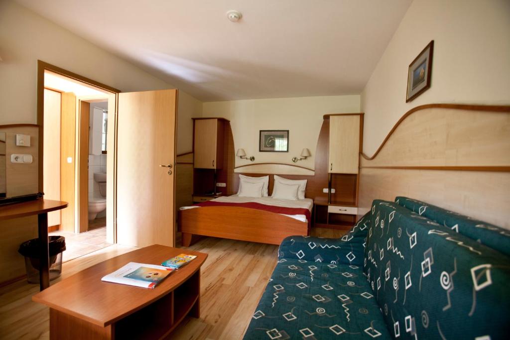 Hotel Makár Sport&Atrium 7635 Pécs, Középmakár dülő 4. kép - 1