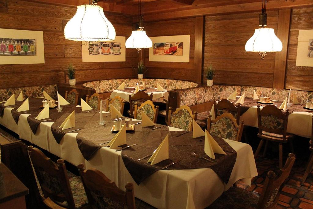 Restaurace v ubytování Hotel Restaurant Schwartz