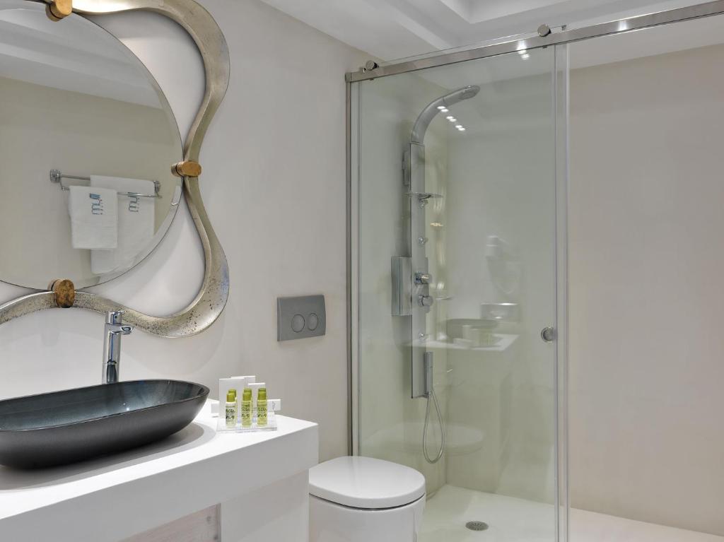 Lilium Hotel Santorini - 9