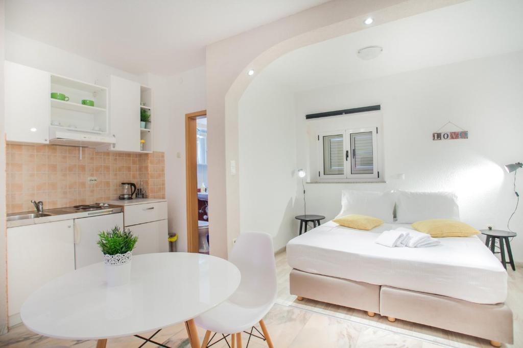 Gallery image of Apartments Emotha in Trogir