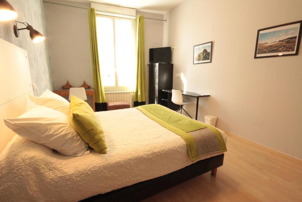 Hôtel Des Arts, Artisanal et Indépendant