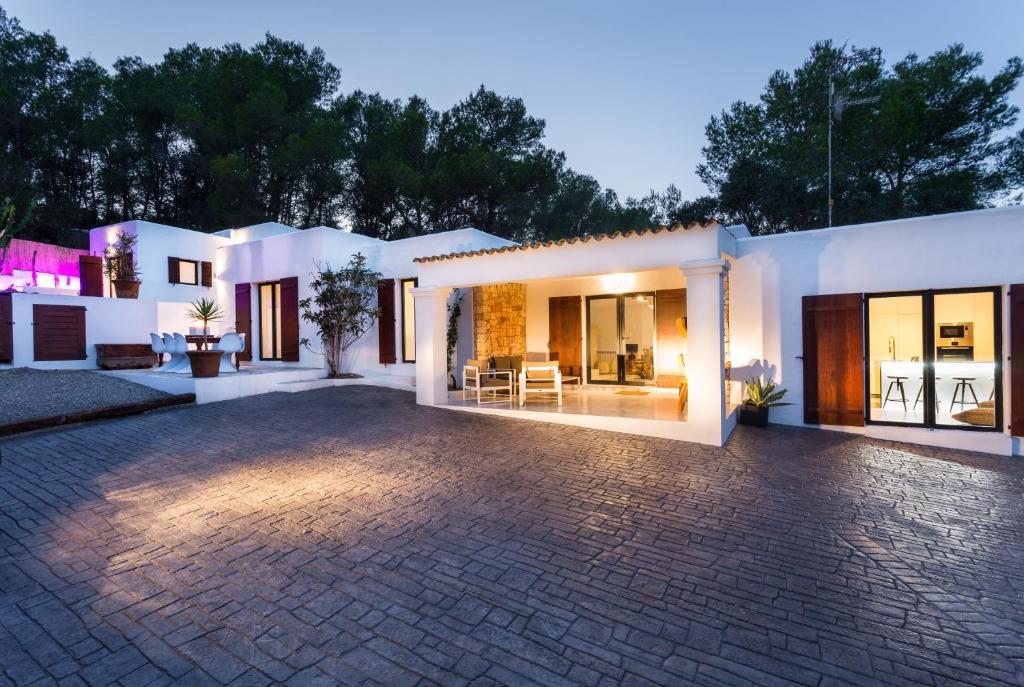 VILLA CAN MASS Architect Country Villa, Sant Rafael de Sa ...