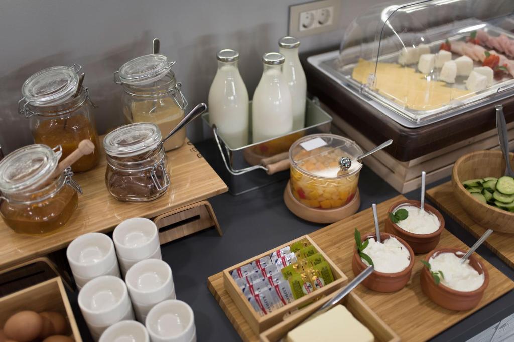 Jedlo v ubytovaní bed & breakfast alebo blízkom okolí